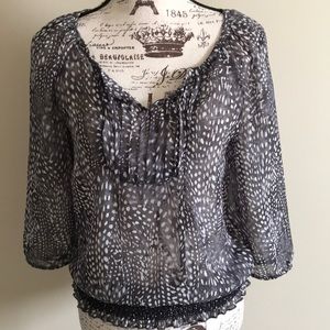 💕NWOT💕THE LIMITED SHEER 3/4 SLEEVE BLOUSE